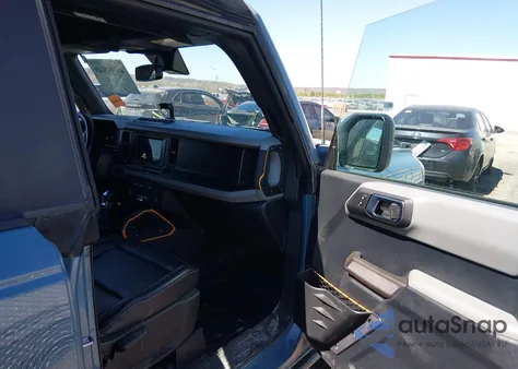 2022 Ford Bronco Badlands z USA, uszkodzony, nr VIN 1FMEE5DH4NLB89774